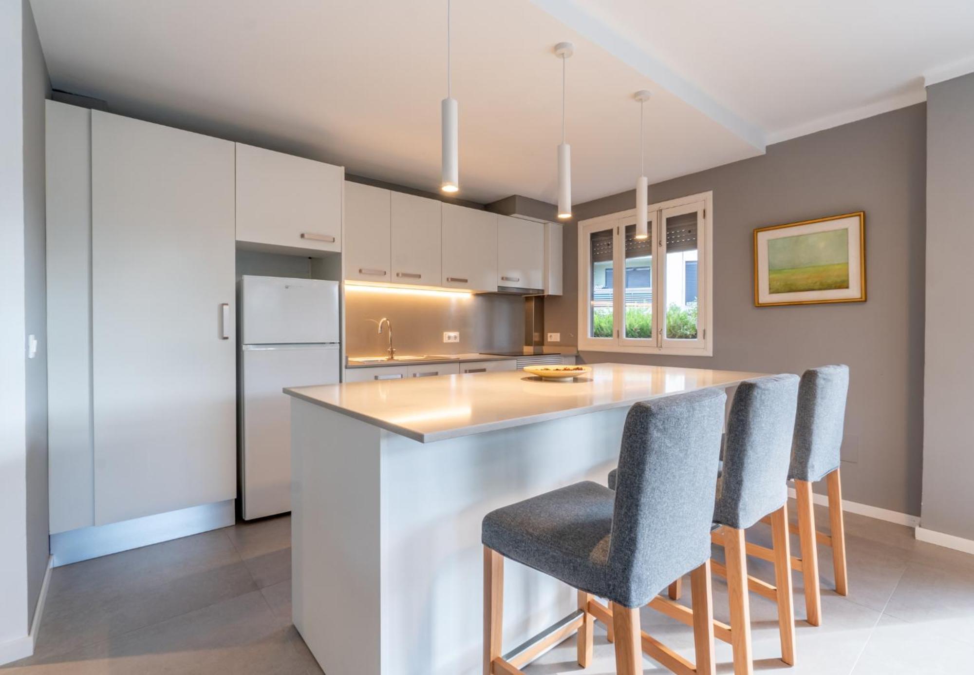 Apartament Ponent 2 *