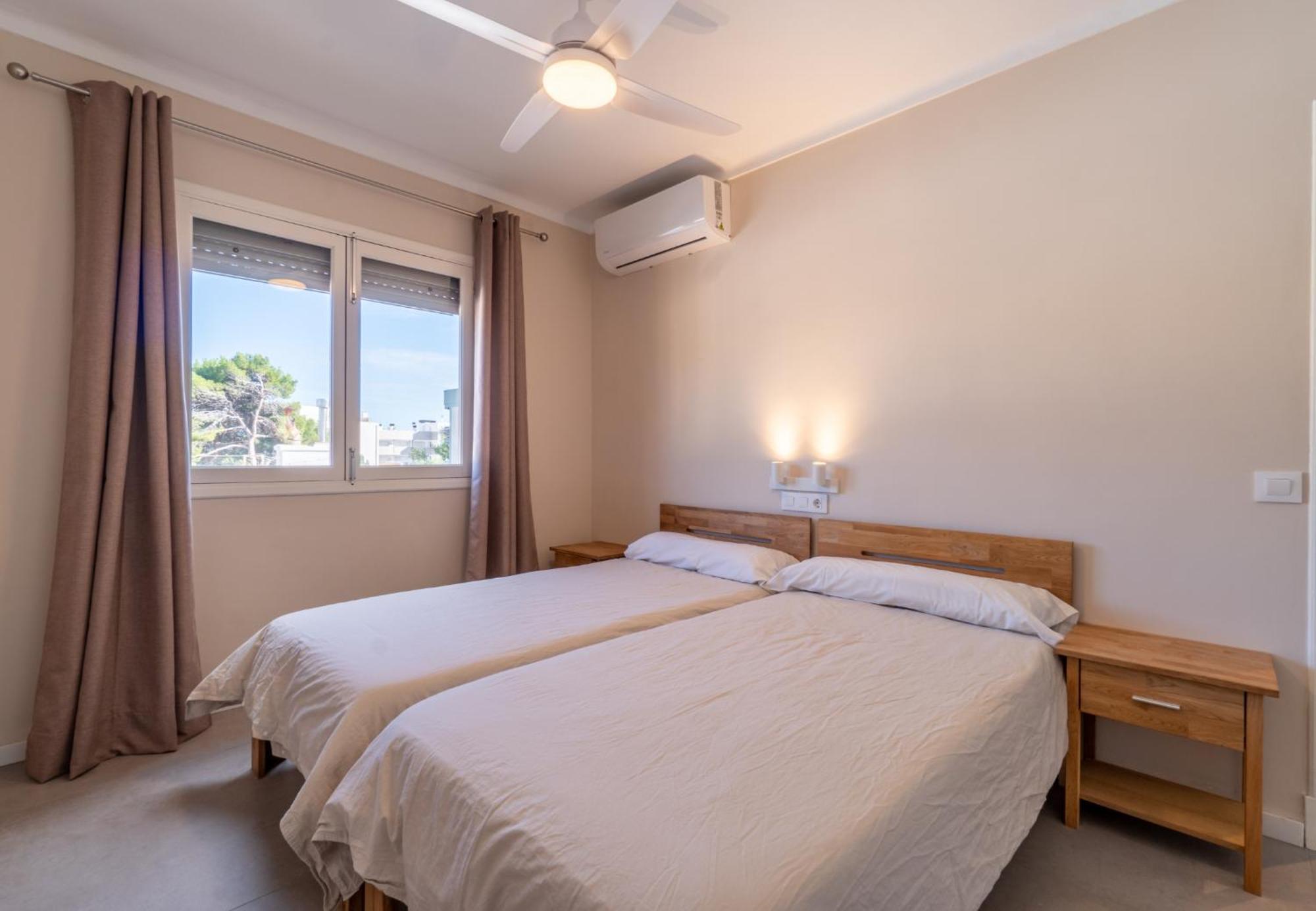 Apartament Ponent 2 *